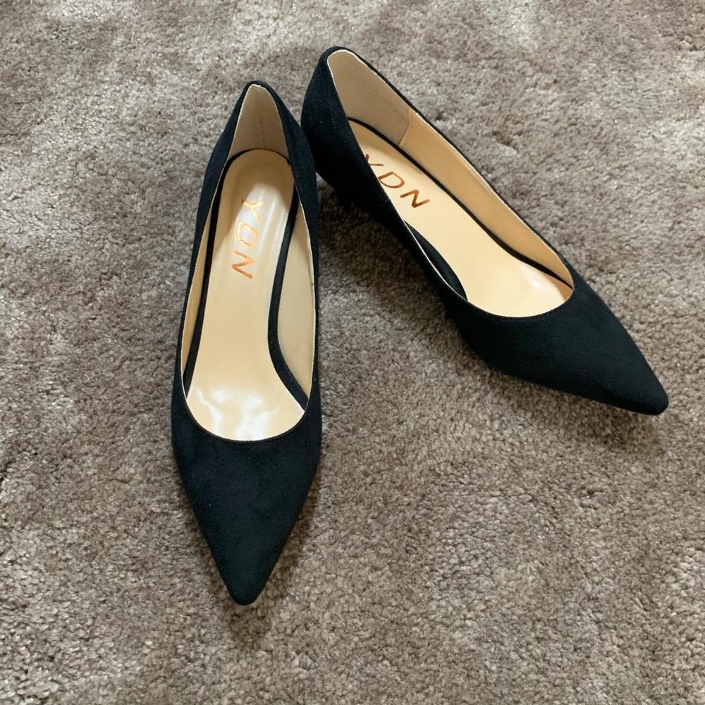 Size8.5 Women Classic Kitten Heels Pointy toe pump